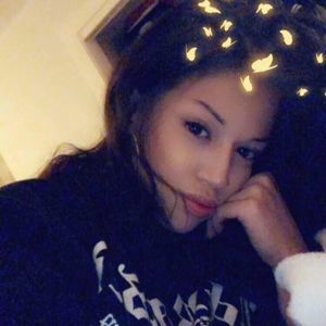 Meet your Posher, Kaytlin